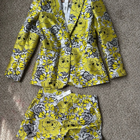 Alice + Olivia Daffodil Print Blazer & Shorts Set – Sz 8 - Picture 1 of 7